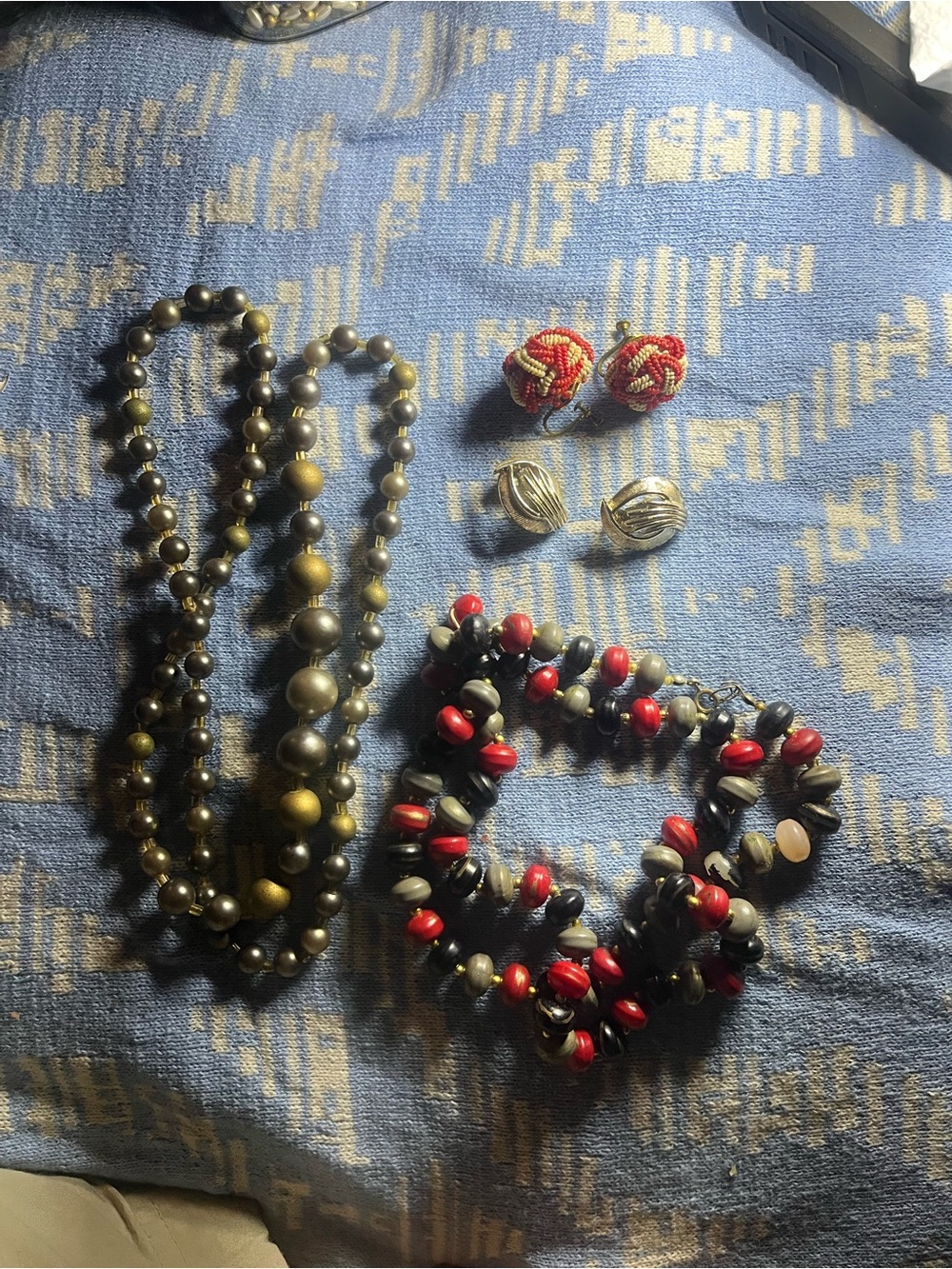 Red & Black Beaded Statement Necklace - Women's Fashion Jewelry